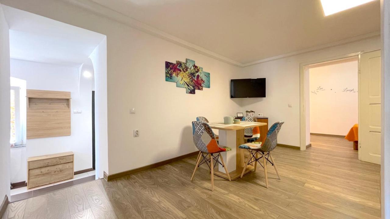 Well Prettyplaces Apartment 001 Brasov Ngoại thất bức ảnh
