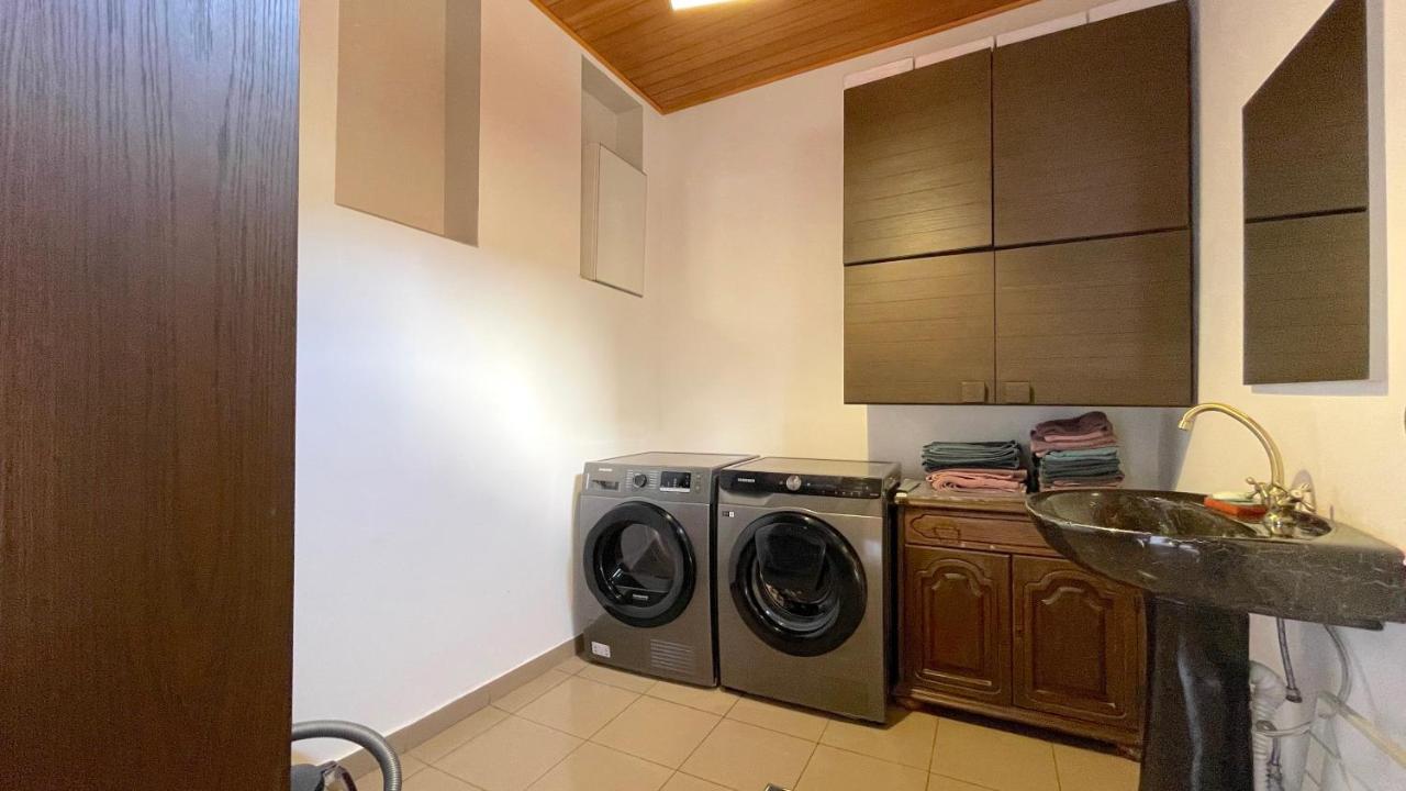 Well Prettyplaces Apartment 001 Brasov Ngoại thất bức ảnh